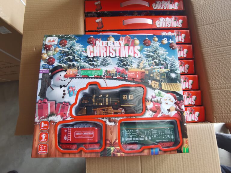 Christmas train packing