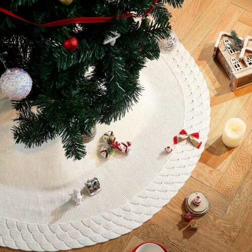 scalloped edge knit tree skirt